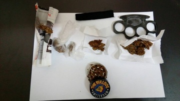 Συνελήφθησαν πέντε άτομα στη Ρόδο για ναρκωτικά και οπλοκατοχή