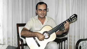 Τιμητική βράβευση του Γιώργου Διακοσάββα  ως δασκάλου κλασικής κιθάρας στη Ρόδο