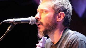 Την Τετάρτη 29 Αυγούστου ο Αλκίνοος Ιωαννίδης στο Θέατρο Μεσαιωνικής Τάφρου “Μελίνα Μερκούρη”