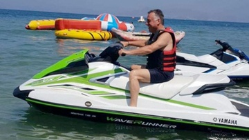 Ο Γ. Κυρίτσης σε jet ski-«Έτοιμος»  για εκλογές