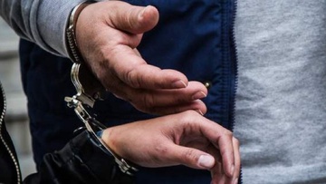 Κατηγορούνται για ληστεία ένας Ροδίτης και μία τσιγγάνα