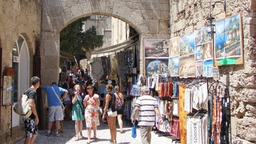 Αύξηση 3,2% καταγράφηκε στις αφίξεις τον Αύγουστο