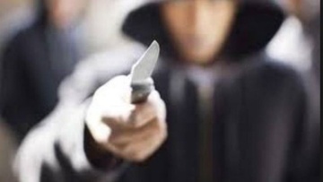 Εισέβαλε σε κομμωτήριο της Ρόδου κραδαίνοντας το μαχαίρι