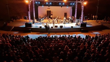 Κ. Διακογεωργίου: «Για την Καραμπεσίνη και την Κοσεγιάν, έσμιξαν και τραγούδησαν, Ροδίτες, Πόντιοι και Αρμένιοι»