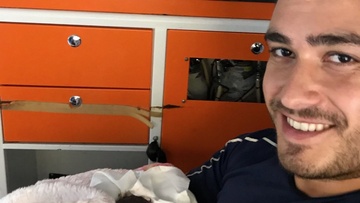 «Πήραμε κλήση "ελάτε ‘σπάσαν τα νερά..." και βοηθήσαμε στη γέννα του μωρού...»!