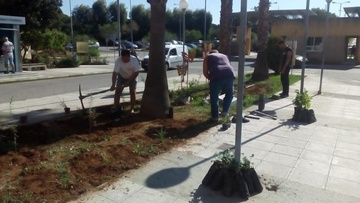 Ξεκίνησε ο καλλωπισμός παρτεριών στο Νοσοκομείο