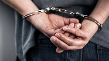 Συνελήφθη 57χρονος που παρουσιαζόταν ως ανώτερος αξιωματικός