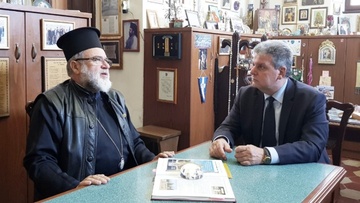 Συνάντηση του Μανώλη Γλυνού με τον Σεβασμιότατο Μητροπολίτη Κω και Νισύρου κ.κ. Ναθαναήλ