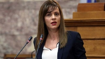 Αχτσιόγλου: Νέα ρύθμιση ασφαλιστικών εισφορών