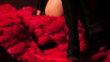 Η σαρκαστική κωμωδία «Η Αφροδίτη με τη γούνα» στη Ρόδο