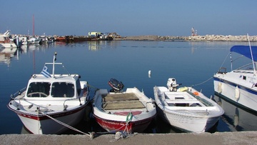 Πορεία διαμαρτυρίας από τους ψαράδες και τους κατοίκους στις Φάνες