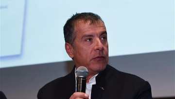 Στ. Θεοδωράκης: Μας λάβωσαν - Δεν μας σκότωσαν