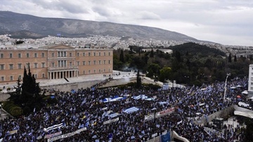 Συμφωνία των Πρεσπών: «Η Κυβέρνηση  δένει χειροπόδαρα τη χώρα» 