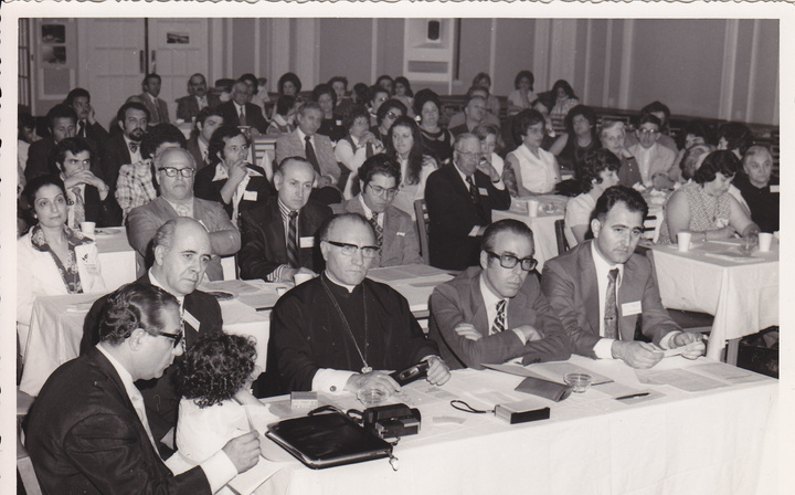 Ο π. Χαλκιάς, ως αντιπρόσωπος των Καρπαθίων του Καναδά, συμμετέχει  στο Παγκαρπαθιακό συνέδριο στο Elizabeth NJ