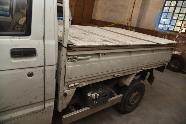  Το φορτηγάκι με το οποίο μεταφέρθηκε η Ελένη Τοπαλούδη από τους δύο δράστες