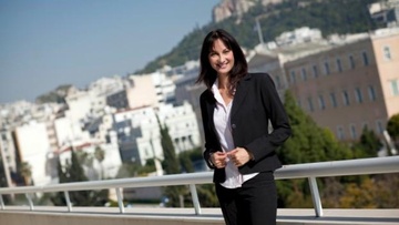 Καλύτερη Υπουργός Τουρισμού παγκοσμίως αναδείχθηκε η Έλενα Κουντουρά