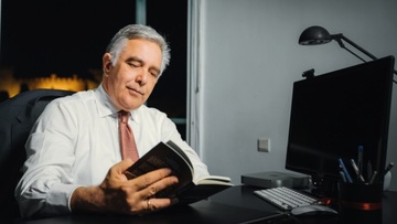 Βασίλης Υψηλάντης: «Ξέσπασα σε γέλια όταν άκουσα  ανήθικους να  μιλούν για ηθική…»!