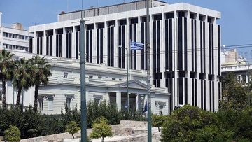 Αυστηρό διάβημα στον Τούρκο πρέσβη για την παρενόχληση του ελικοπτέρου που μετέφερε τον πρωθυπουργό στο Αγαθονήσι