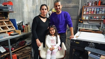 Οικογένεια από το Ιράκ  βρίσκει δουλειά και ανεξαρτησία στο νησί της Κω