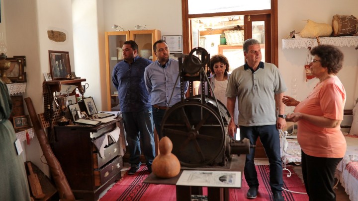 Περιοδεία του υποψήφιου περιφερειάρχη Ν. Αιγαίου Μανώλη Γλυνού στην Κέα