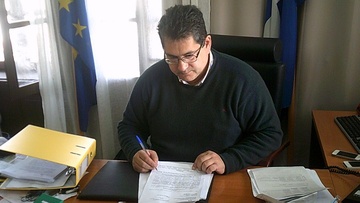 Ο Χ. Κόκκινος ζητά την επίσπευση της έλευσης εναερίων μέσων πυρόσβεσης στα νησιά μας