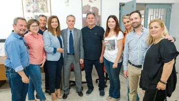 Σε κλίμα νίκης συνεχίζει τις περιοδείες του o υποψήφιος περιφερειάρχης Μ. Γλυνός
