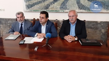 Να στηριχθεί ο ΣΥΡΙΖΑ ζήτησαν Σαντορινιός, Γάκης και Κασσάρας