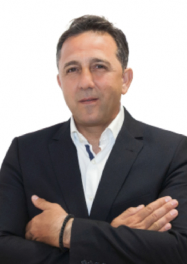 Κωνσταντίνου Δώρος,  ελεύθερος επαγγελματίας  1.340 ψήφους (ΔΕ Καλυθιών)