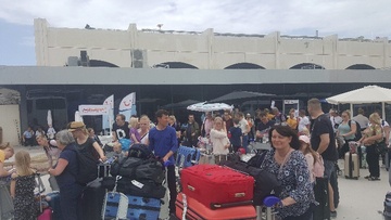 Αλγεινές εντυπώσεις από την κατάσταση στο αεροδρόμιο της Ρόδου