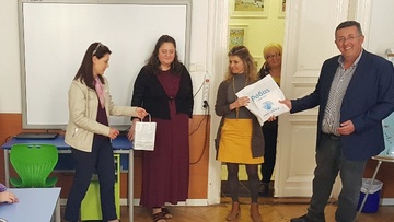 Το 3ο Λύκειο (Καπνοβιομηχανία)  στο ελληνικό σχολείο της Ουγγαρίας