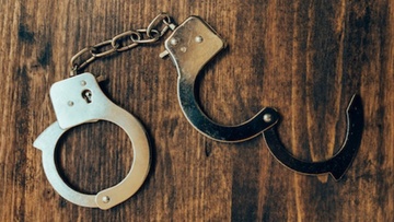 Συνελήφθη 29χρονος που έκλεψε φιάλες ποτών από πολυκατάστημα της Ρόδου