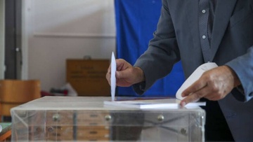 Οι ψηφοφόροι θα πρέπει να αφήσουν τις παραλίες και τους καναπέδες