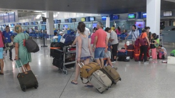 Μειωμένες κατά 7%  είναι οι αεροπορικές θέσεις στην Ελλάδα