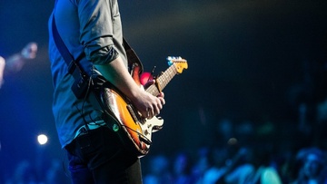 Rock Concert από  Ρόδιους καλλιτέχνες στο κέντρο της πόλης