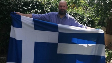 Δέκα ελληνικές σημαίες  σε ακριτικά σημεία της χώρας 