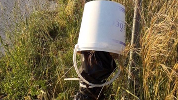 Τρία χρόνια πέρασαν, αλλά η κολώνα φωτισμού  δεν... ψήλωσε