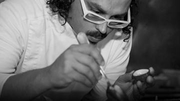 Ο κορυφαίος Chef Χρόνης Δαμαλάς στο εστιατόριο Terra Med Restaurant στο Φαληράκι!