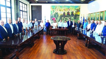 Σήκωσαν τα μανίκια αντιδήμαρχοι και εντεταλμένοι στο δήμο Ρόδου