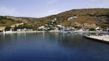 Το Δημόσιο παίρνει πίσω  77 οικόπεδα στο Αγαθονήσι