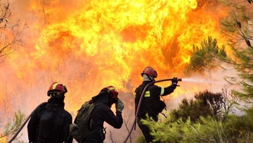Έκτακτο: Επικίνδυνη πυρκαγιά σε εξέλιξη κοντά στ’ Απόλλωνα