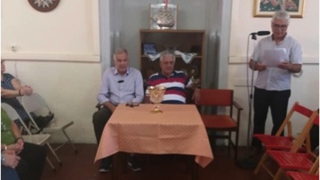 Τα... παιδιά της... τρίτης εφηβείας Ρόδου τίμησαν... δεόντως τη γιορτή τους