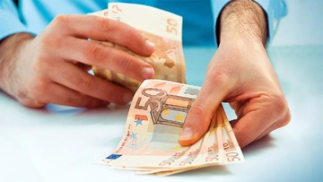 Ρόδος: Ξενοδόχος πλήρωσε τα ενοίκια ζευγαριού για να μην τους κάνουν έξωση
