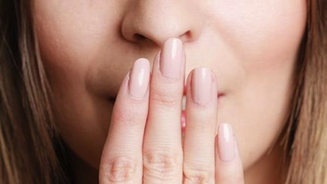 Κακοσμία στόματος:  Πώς θα την αντιμετωπίσετε;