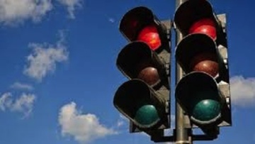 Δεν έλειψαν οι βλάβες στα φανάρια της Ρόδου