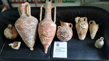Συλλήψεις στην Κάλυμνο για κατοχή αρχαιοτήτων