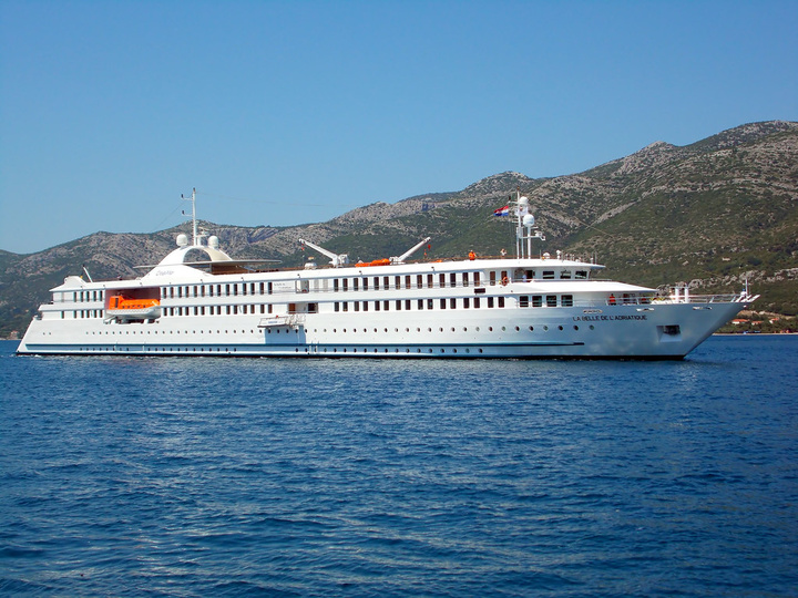 Το κρουαζιερόπλοιο  “La Belle De L’ Adriatique” που θα κάνει  ποδαρικό στο λιμάνι μας τη νέα χρονιά