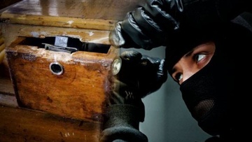 Φυλάκιση 4 μηνών στον 44χρονο που έβαζε χέρι στα παγκάρια