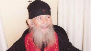 Η μεγάλη ασκητική μορφή του ευεργέτη  του Αγίου Όρους και Αριζόνας ΗΠΑ πατρός Εφραίμ Φιλοθεΐτου και Αριζονίτου