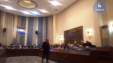 Κόντρες και εντάσεις στο δημοτικό συμβούλιο