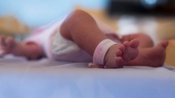 Αγοράκια τα παιδιά που  έκαναν “ποδαρικό” στη Ρόδο